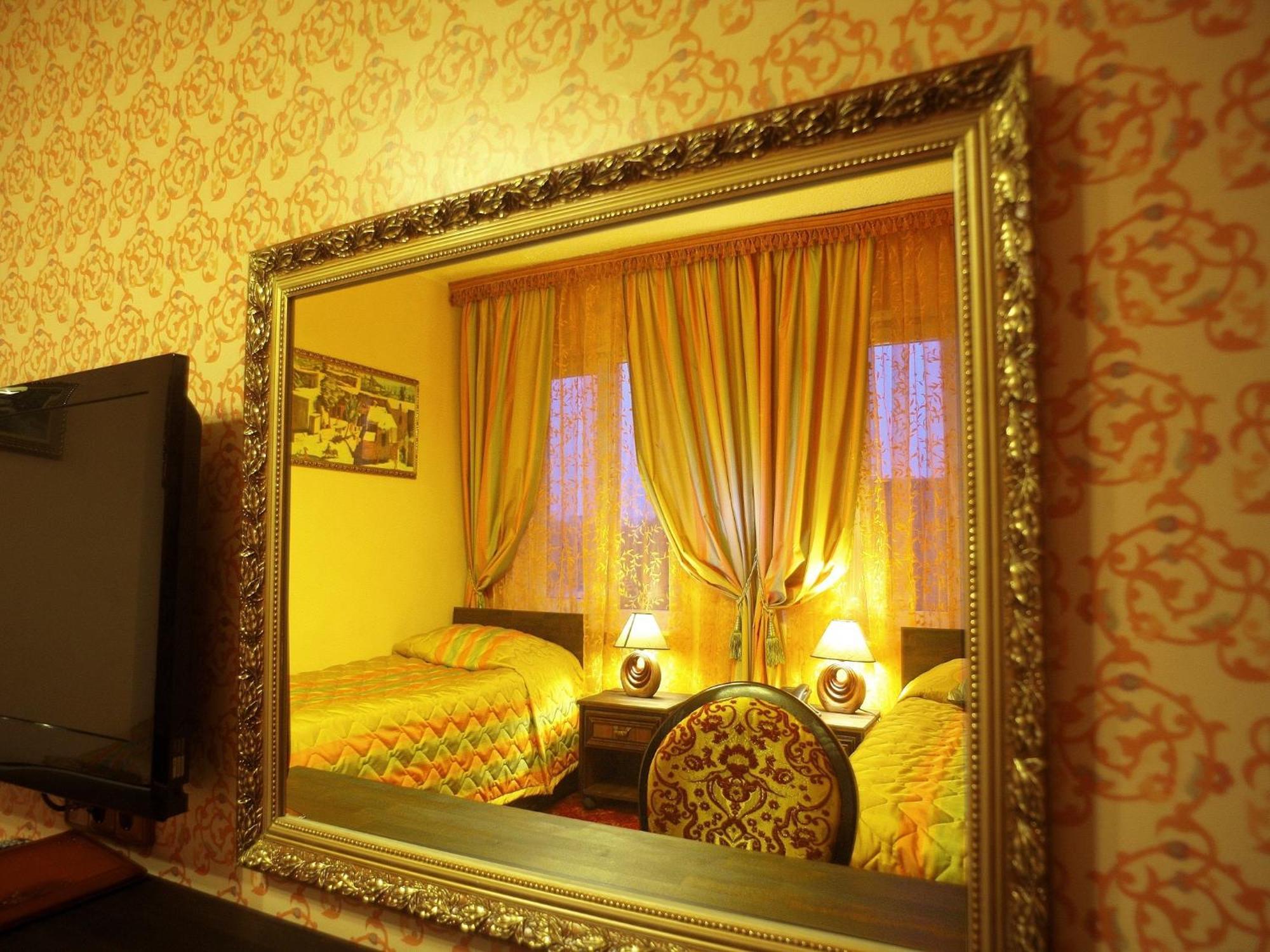 Hotel Kilikiya Uzhhorod Room photo