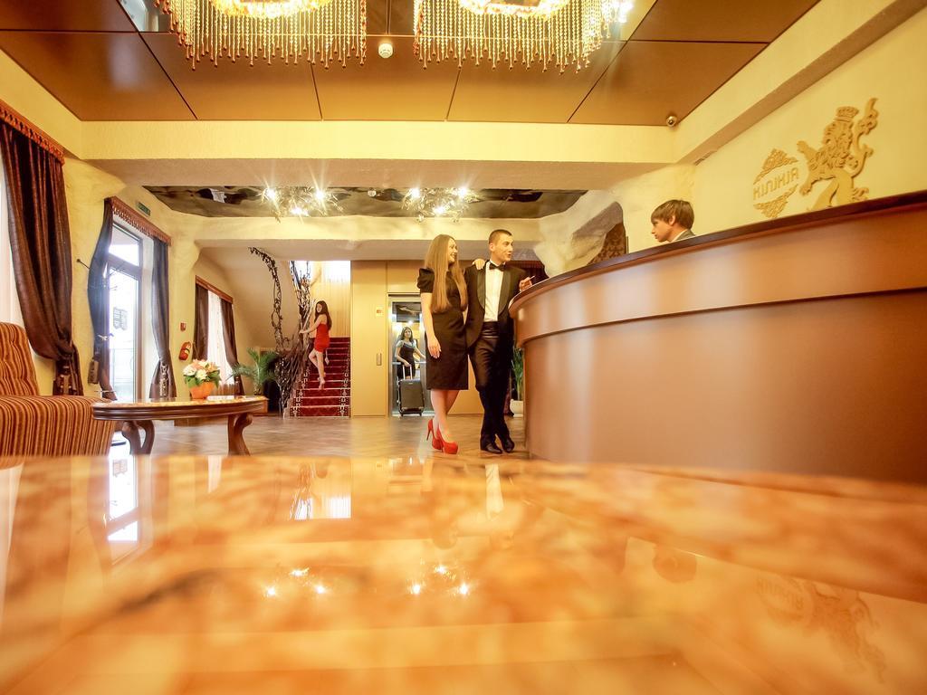 Hotel Kilikiya Uzhhorod Exterior photo