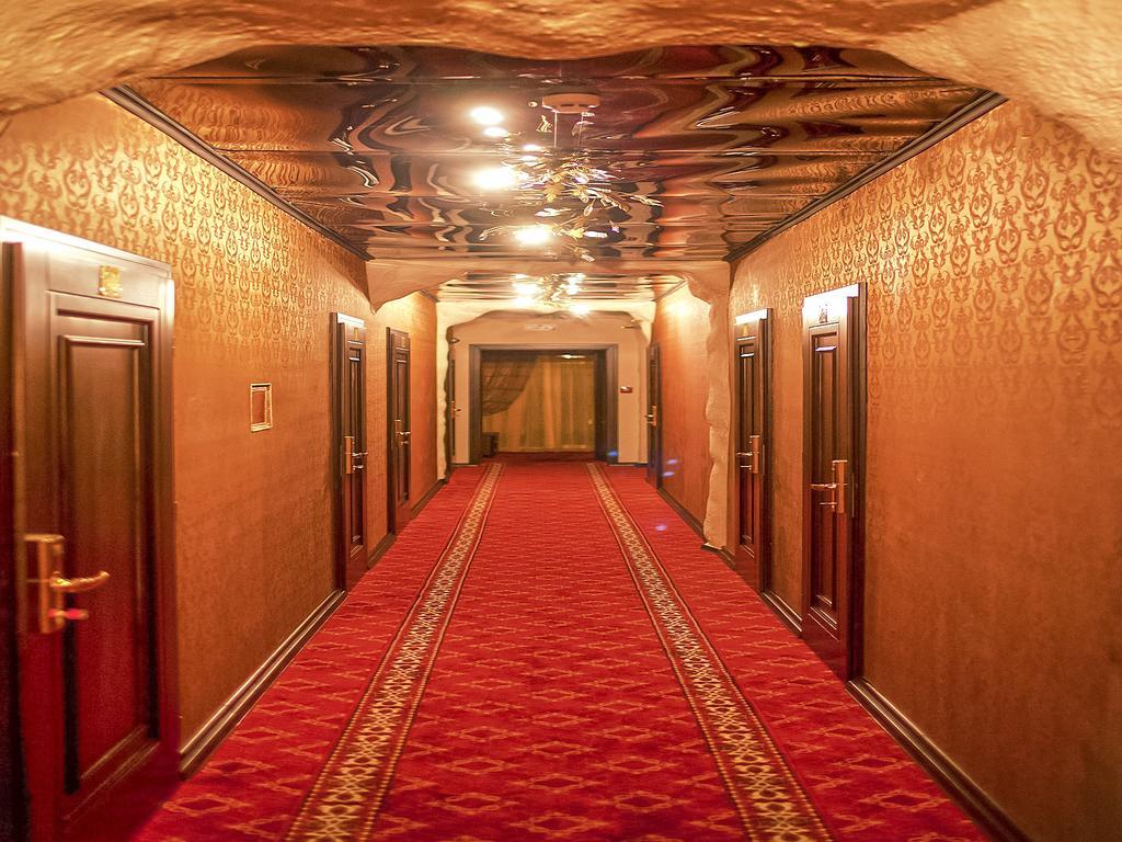 Hotel Kilikiya Uzhhorod Exterior photo